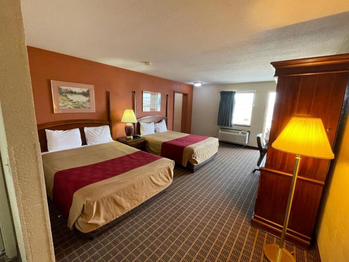 Knights Inn & Suites Emporia Eksteriør bilde