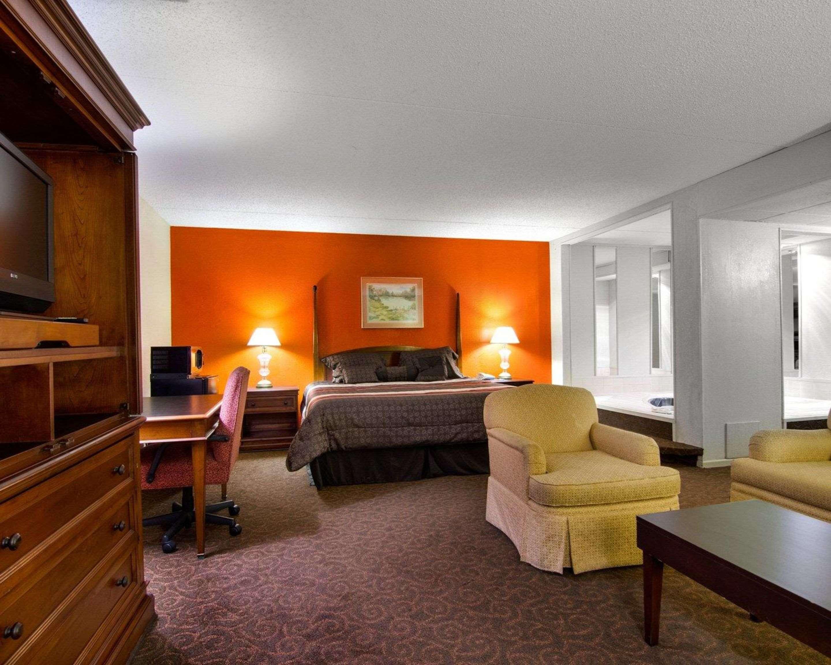 Knights Inn & Suites Emporia Eksteriør bilde