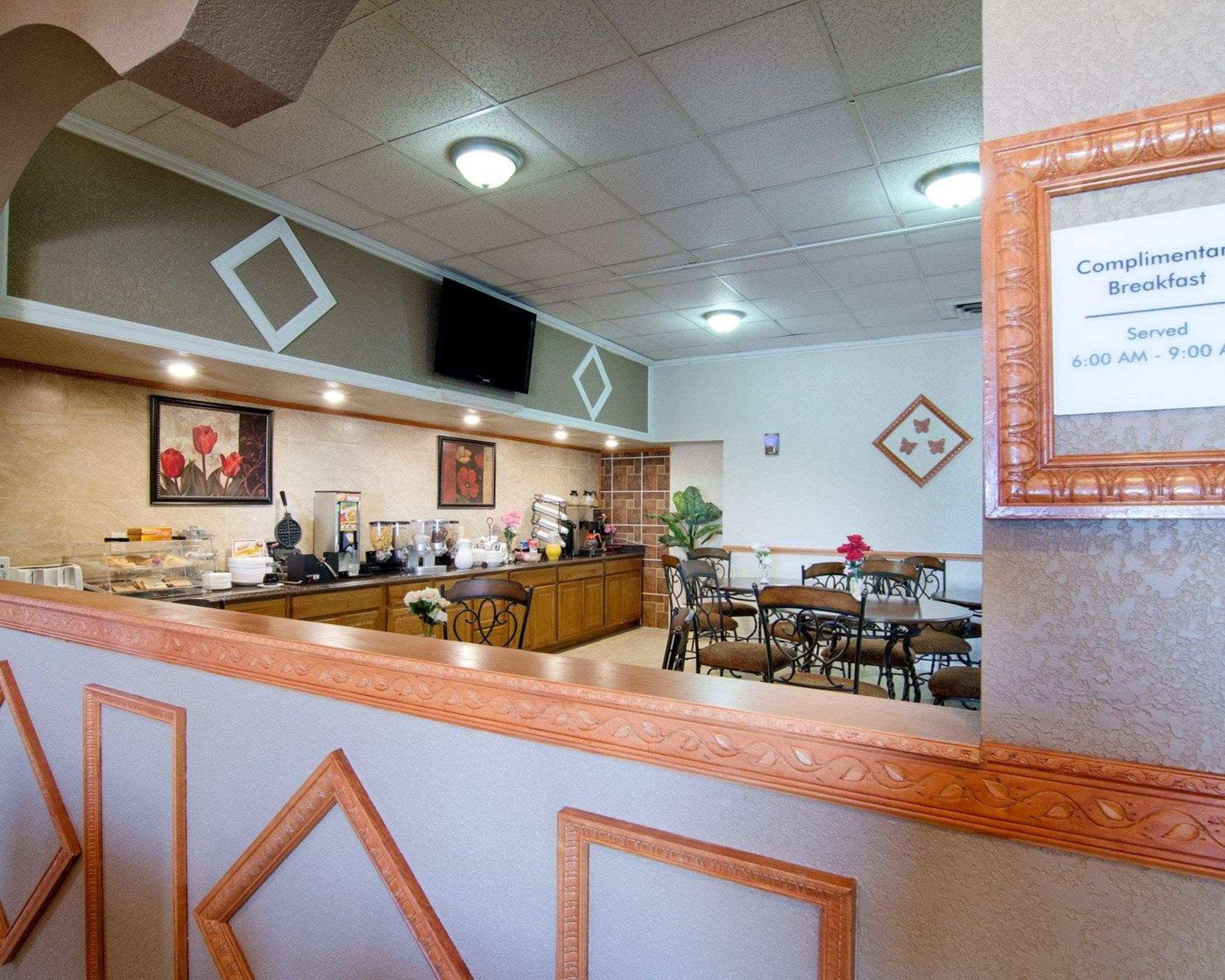 Knights Inn & Suites Emporia Eksteriør bilde